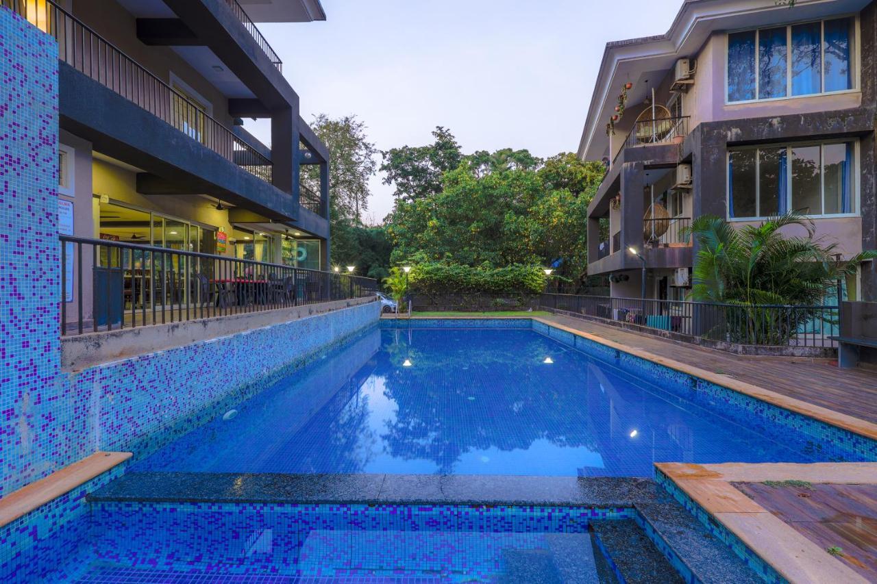 4Bhk Sparkling Apartment Near Beach Pool & Bar 2Bhkx2 바가토르 외부 사진