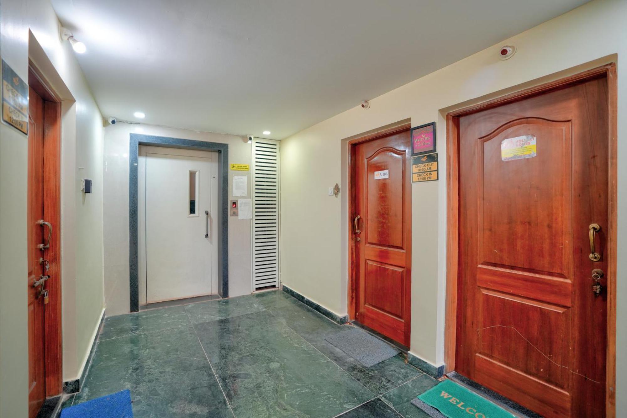 4Bhk Sparkling Apartment Near Beach Pool & Bar 2Bhkx2 바가토르 외부 사진