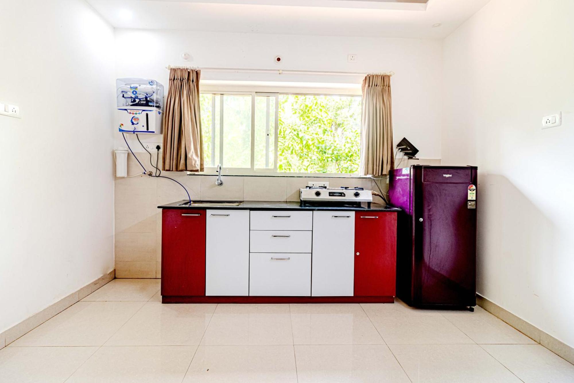 4Bhk Sparkling Apartment Near Beach Pool & Bar 2Bhkx2 바가토르 외부 사진
