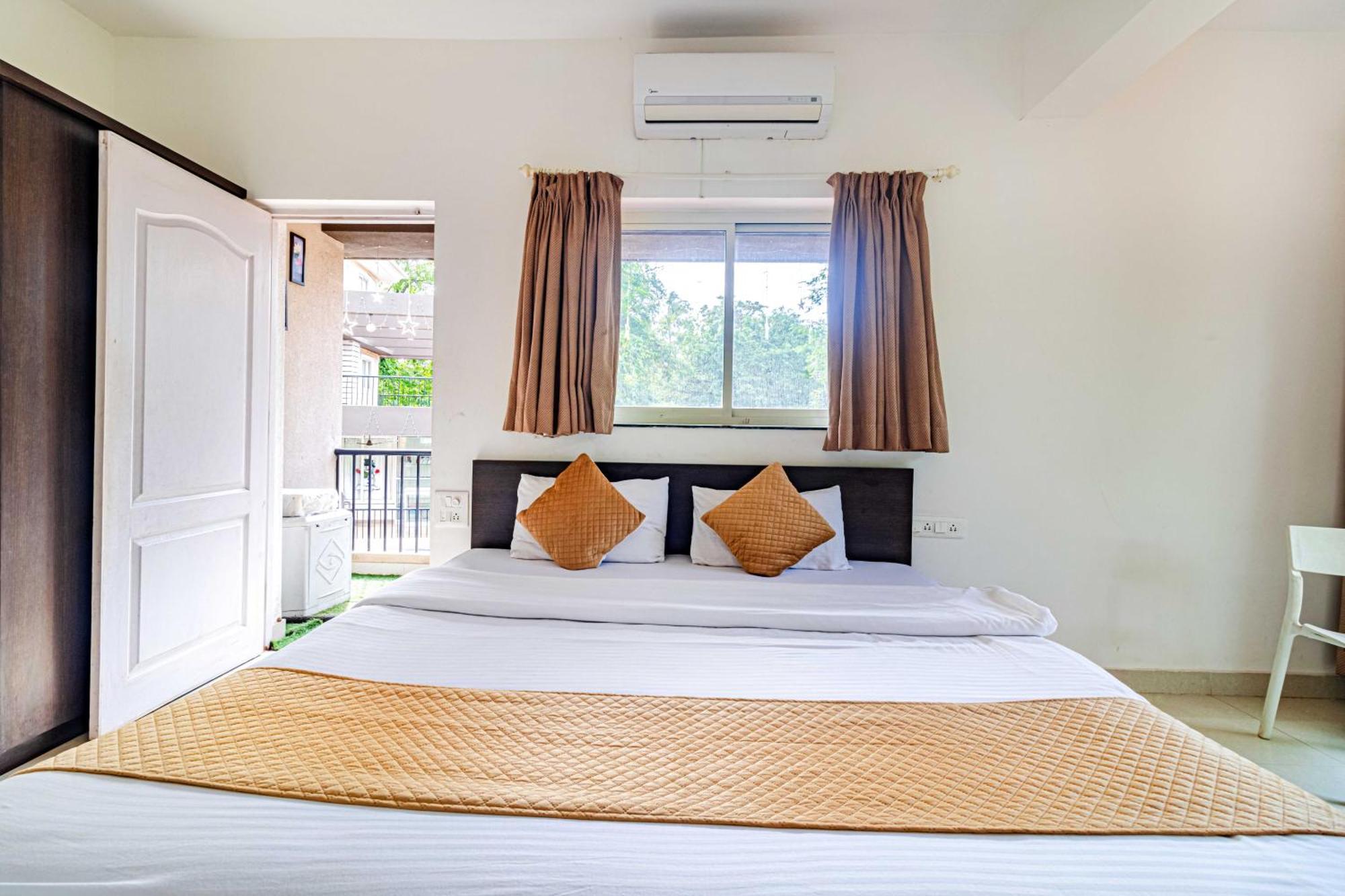 4Bhk Sparkling Apartment Near Beach Pool & Bar 2Bhkx2 바가토르 객실 사진