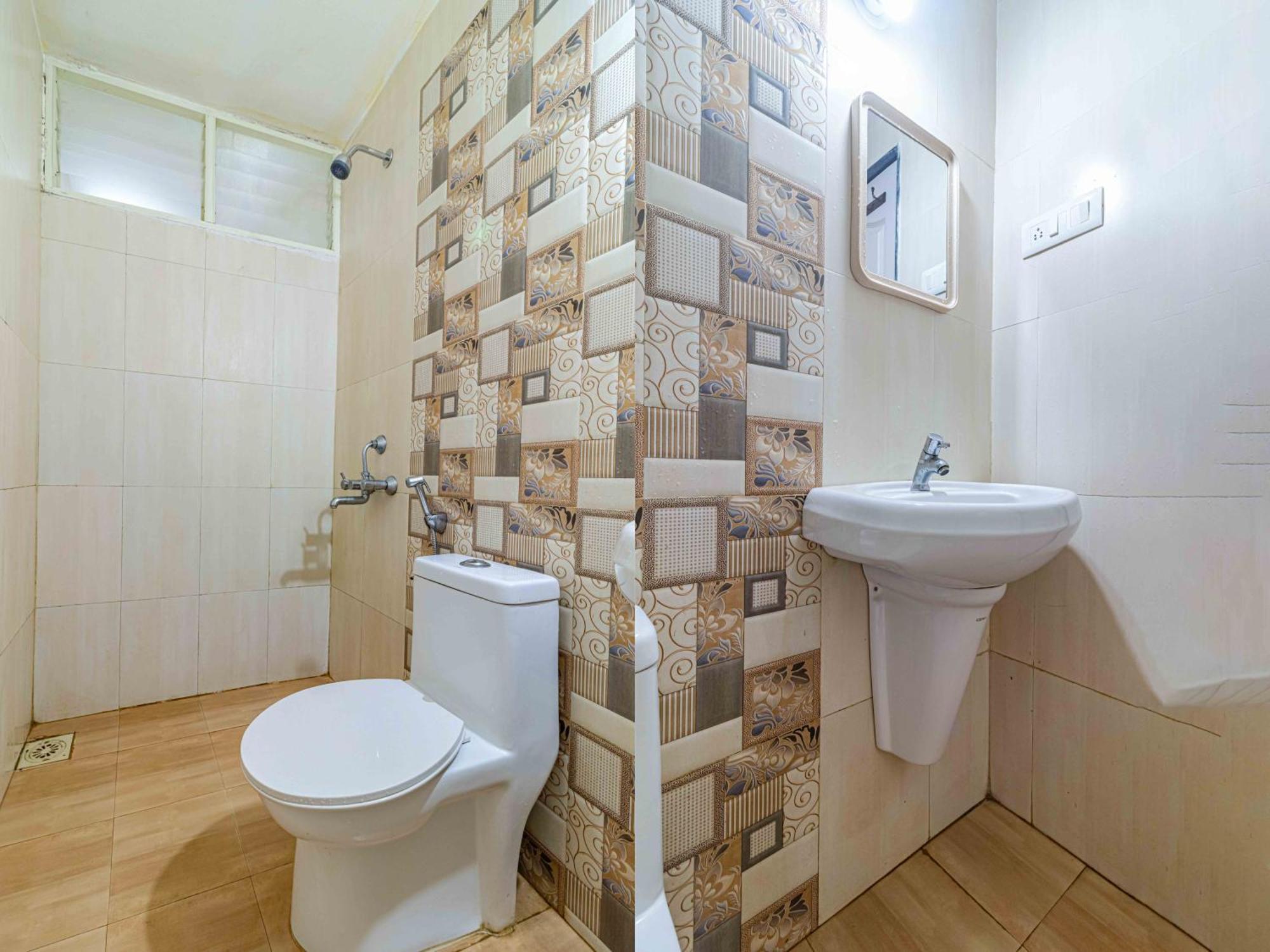 4Bhk Sparkling Apartment Near Beach Pool & Bar 2Bhkx2 바가토르 외부 사진